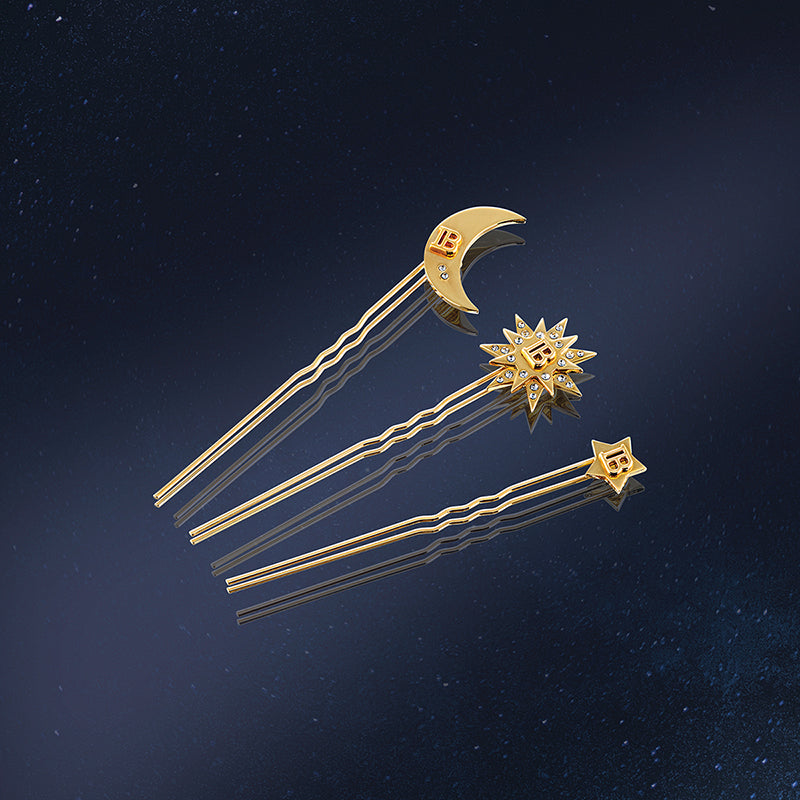 Balmain Limited Edition Pin Set  Gold C4 25